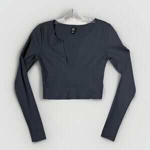 BDG Long Sleeve Gray Crop Top Women Size M Urban Outfitters Deep V Y2K 90s